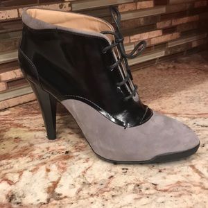 Gorgeous patent leather/suede lace up boots.